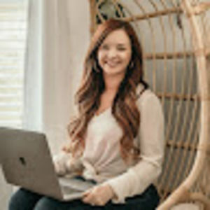 Meet your Posher, Alyssa!